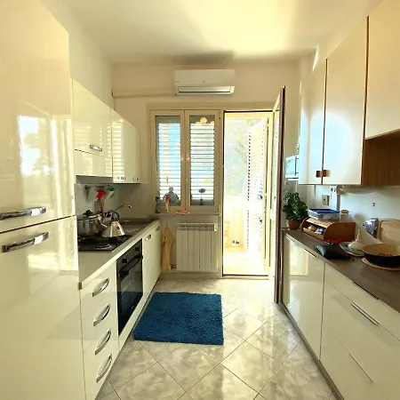 Bonbon House Apartment Rivabella